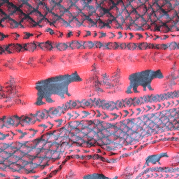 Woolrich Blanket Throw Red Black Bear Lodge Fleece Faux Fur 68 x 52 Reversible - Picture 5 of 12